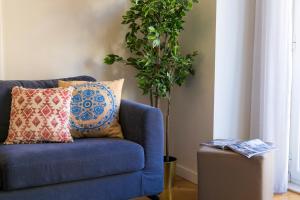 Art Deco 4 Bedrooms Flat in the City Center