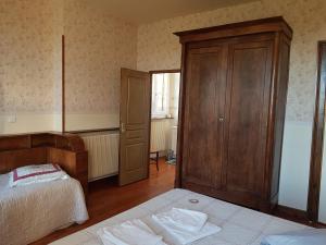 B&B / Chambres d'hotes Golf de TEYNAC : photos des chambres