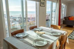 Pier Court Apartments Brighton