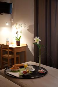 Hotels Logis Hotel Le Relais : photos des chambres