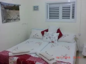 Lovely Little Apartment near Beach - Ramat Tyomqin