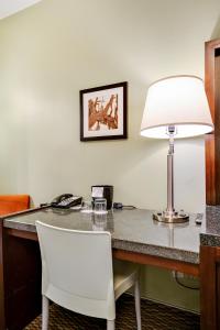 Deluxe King Room room in 3 Palms Hotel