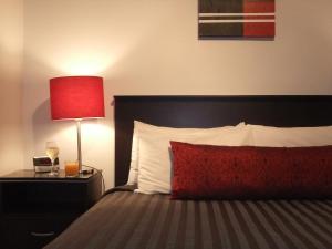 83 By The Sea Motor Lodge