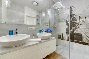 Aquarius - Premium Apartament na zamknietym, spokojnym osiedlu w Sopocie by Lion Apartments