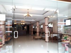 Nathon Residence Hotelโรงเเรมหน้าทอนเรสซิเด้นท์