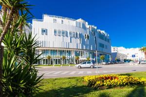 White Towers Residences 