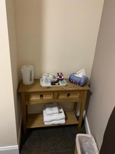 Double Room with Shared Bathroom room in The Royal Guest House