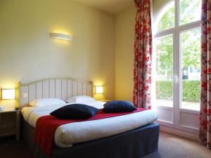 Hotels Campanile Val de France : photos des chambres