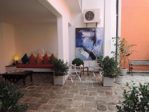 Anugaa in The City