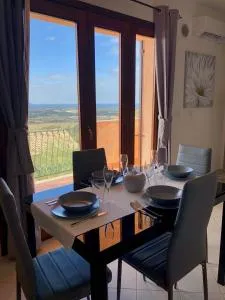 Calypso Home Sea View - 巴德希