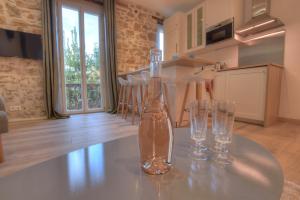 TERRASSE ARENE - 2P avec grande terrasse, situation idéale en Vieille ville