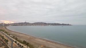 Bella Vista, luminoso frente al mar