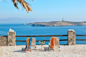 Aegean View - Seaside Apartment in Syros Syros Greece