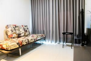 1BR Brooklyn Alam Sutera Apartment near BINUS By Travelio