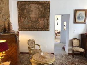 Appartements Le Logis du Chanoine, 50 m2 and terrace face to Cathedral : photos des chambres