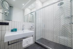 Vinfort Aparthotel - Krakow Old Town
