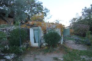 B&B / Chambres d'hotes Mas Les Micocouliers : photos des chambres