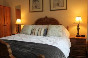 Queen Room room in Tor Dean Guest House