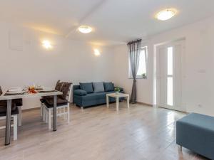 Apartment in Dramalj near Beach & Pool