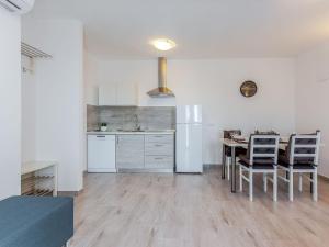 Apartment in Dramalj near Beach & Pool