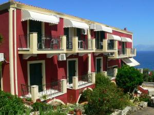 Apraos Bay hotel, 
Corfu, Greece.
The photo picture quality can be
variable. We apologize if the
quality is of an unacceptable
level.