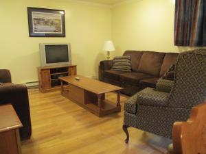 Comerfords Ocean View Suites