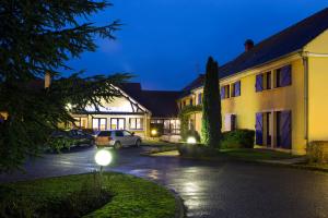 Hotels Comfort Hotel Etampes : photos des chambres
