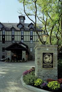 Old Mill Toronto Hotel