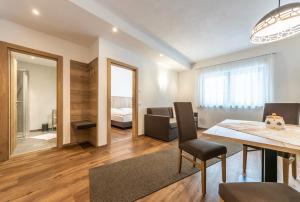 Alfred Ties Apartments