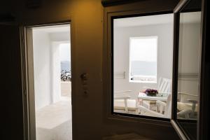 Standard Triple Room with Sea View