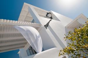 Miland Suites Milos Greece
