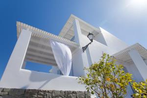 Miland Suites Milos Greece