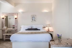 Athermi Suites - Adults Only Santorini Greece