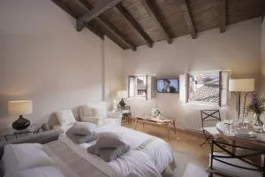 Altalea by clabao - Pamplona