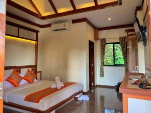 Lanta Miami Resort - SHA Extra Plus