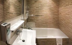 Hotels Hotel Saint Georges : Chambre Simple - Vue sur Montagne