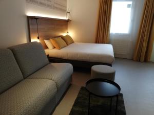 Hotels Hotel des Halles : photos des chambres