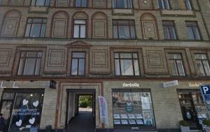 Classic Brown Stone Apartment