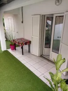 LE VETYVER - Le Ruisseau