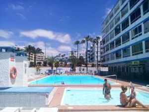 Playa del Inglés 5 min walk from Yumbo! 512 - Maspalomas