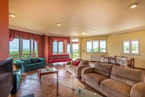 Villa Helen 200m from the beach in Tersanas BY APOKORONAS-VILLAS