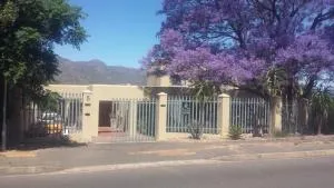 5 on Pieter Hugo - Simondium