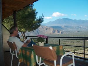 Chrissa Camping Rooms & Bungalows Parnassos Greece