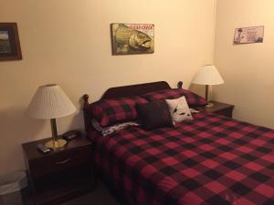 Small Double Room room in Mansion House Motel