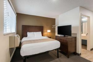 Room #48947311 room in Suburban Extended Stay Hotel Lakeland North I-4