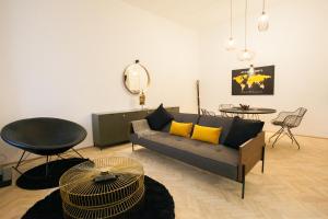 Real Delux Apartment next to Gozsdu & Synagogue