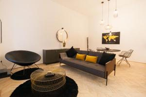 Real Delux Apartment next to Gozsdu & Synagogue