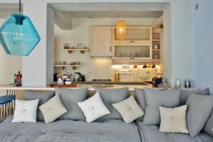 Beach front Villa Melani