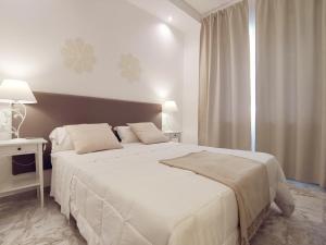 Economy Double or Twin Room room in FLOS Guest House