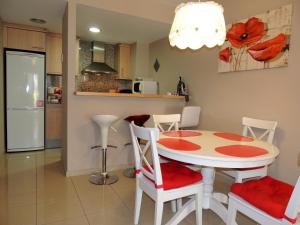 Mileni 2 4 bj 2 Roses - Barneda Premium